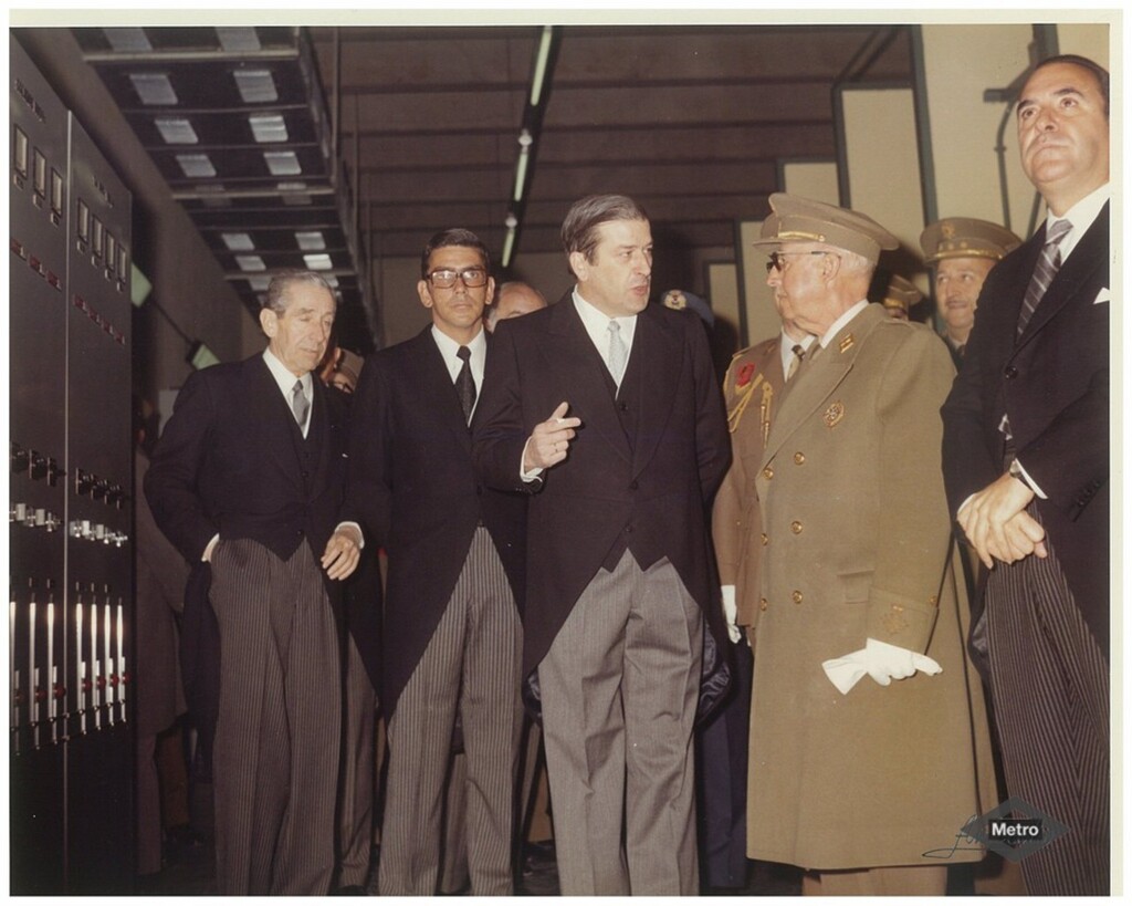 Miniatura de Inauguración del tramo de línea 4 Diego de León-Alfonso XIII