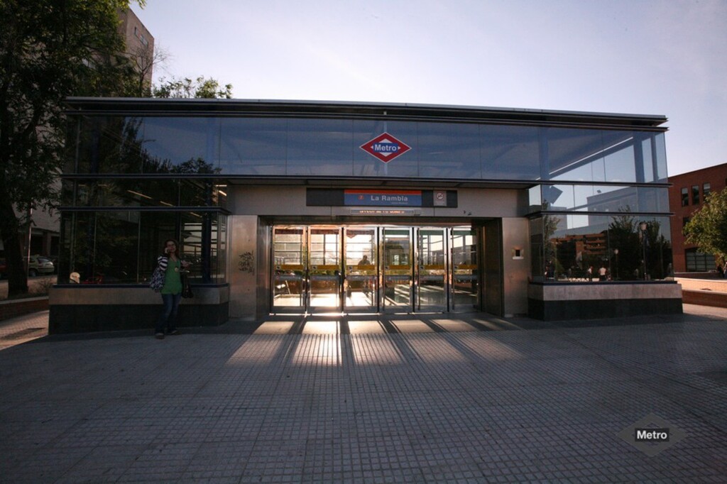 Miniatura de Acceso a la estación de La Rambla
