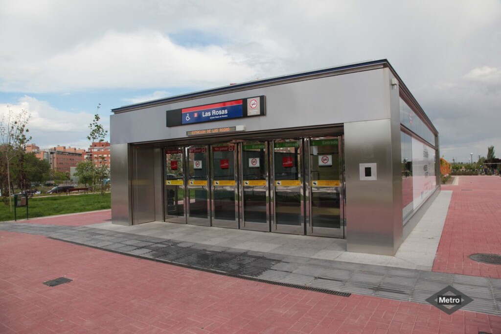 Miniatura de Acceso a la estación de Las Rosas