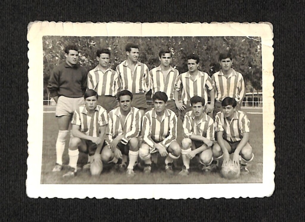 Miniatura de Club de Fútbol Carmen Vallecano con su segunda equipación