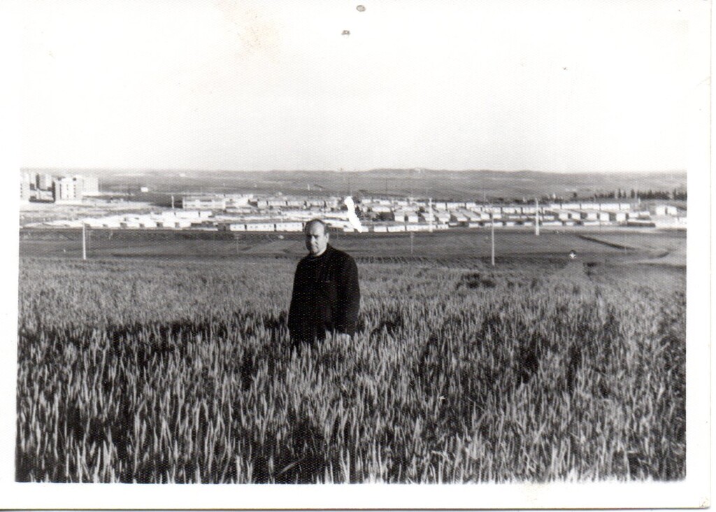 Miniatura de El padre Manuel en el campo