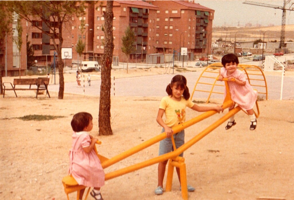 Miniatura de Columpios del barrio de la UVA en Vallecas
