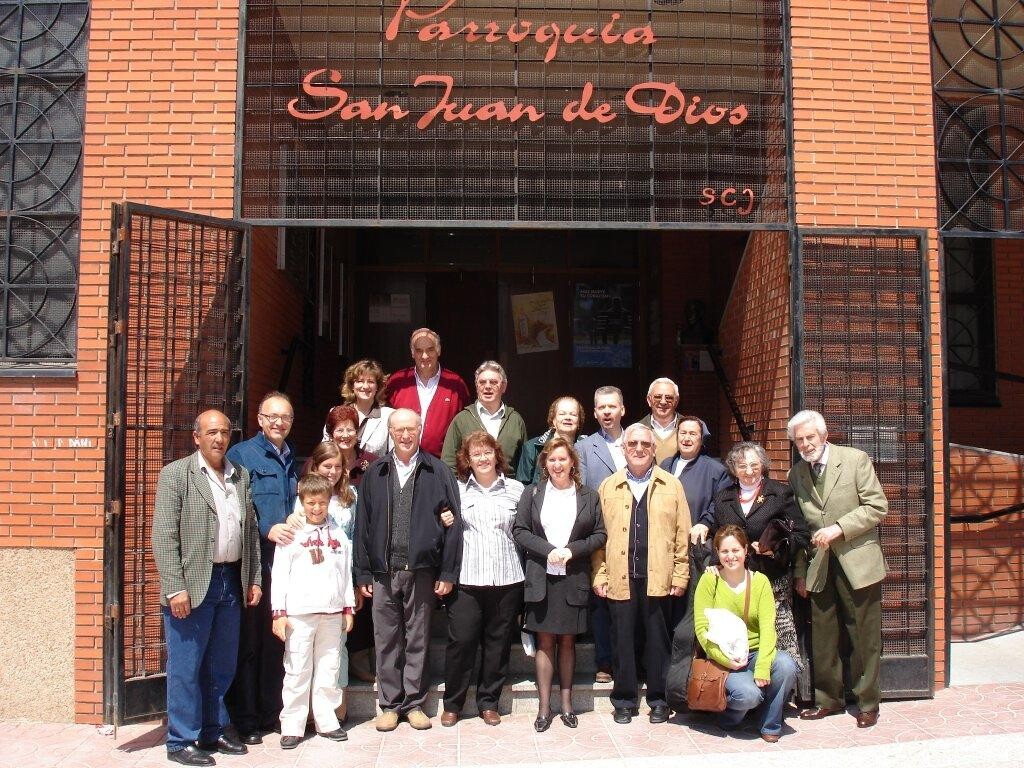 Miniatura de Grupo de amigos en la Parroquia San Juan de Dios