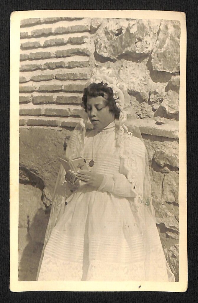 Miniatura de Primera comunión de Pilar Áñez