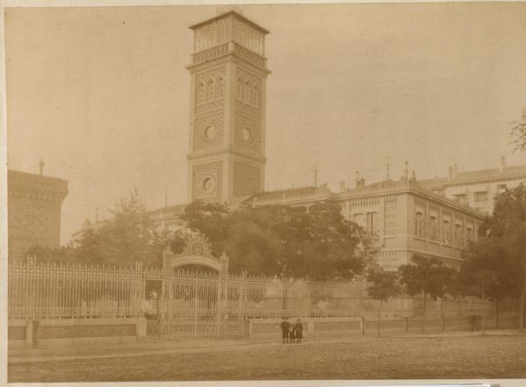 Miniatura de Escuelas Aguirre