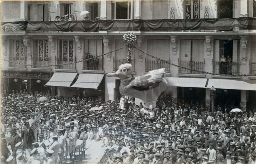 Miniatura de Fiesta en la Plaza de Nicolás Salmerón