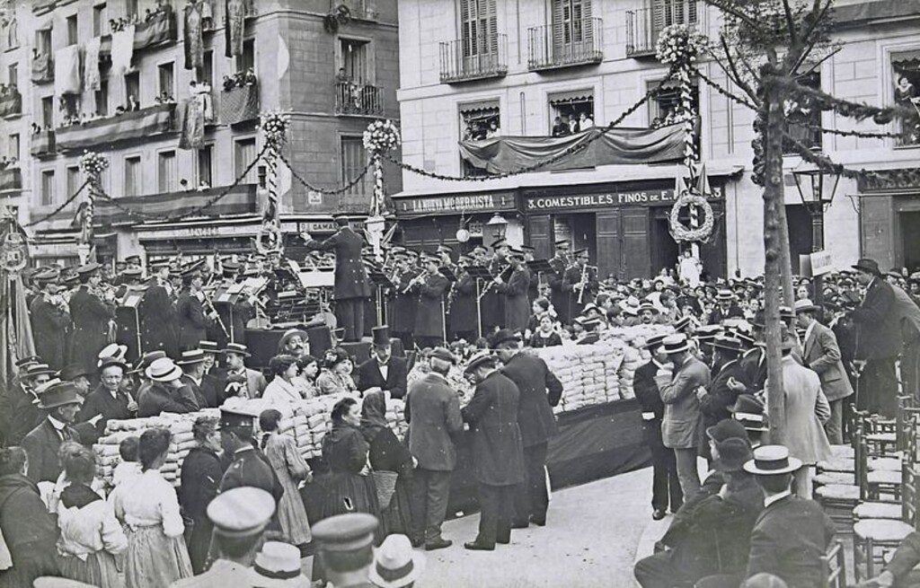 Miniatura de Fiesta en la Plaza de Nicolás Salmerón