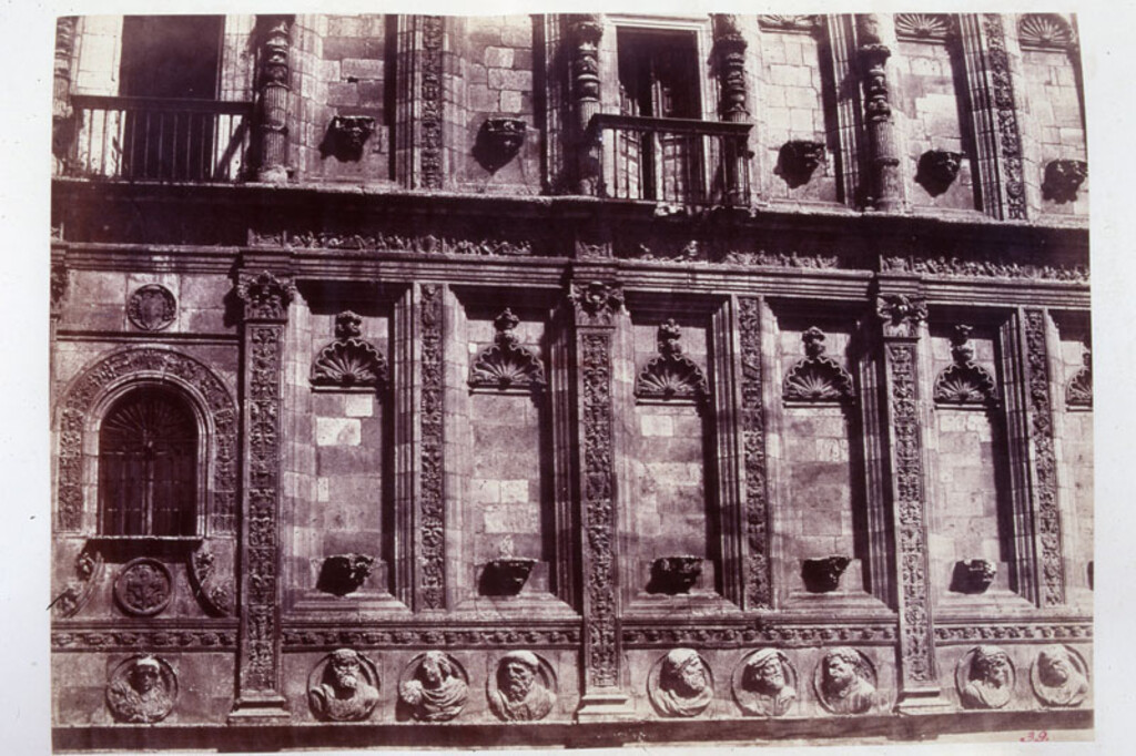 Miniatura de Detalle de la fachada del convento de San Marcos (León)