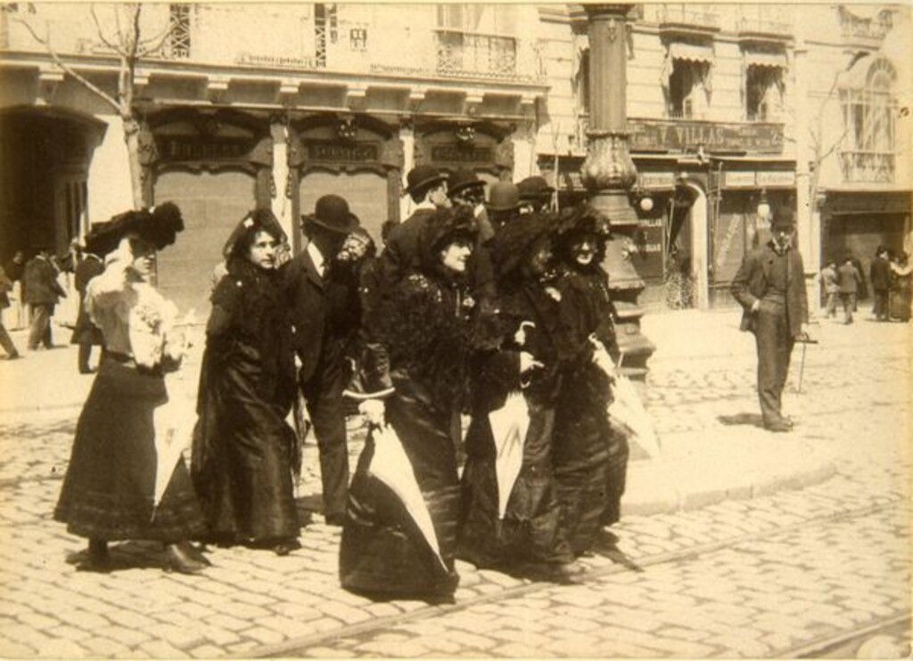 Miniatura de Salida de misa