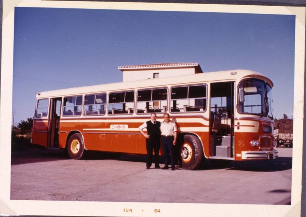 Miniatura de Autobús de servicio Madrid-El Pardo