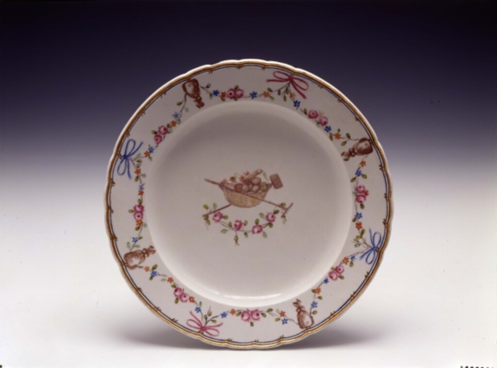 Miniatura de Plato con decoración pompeyana