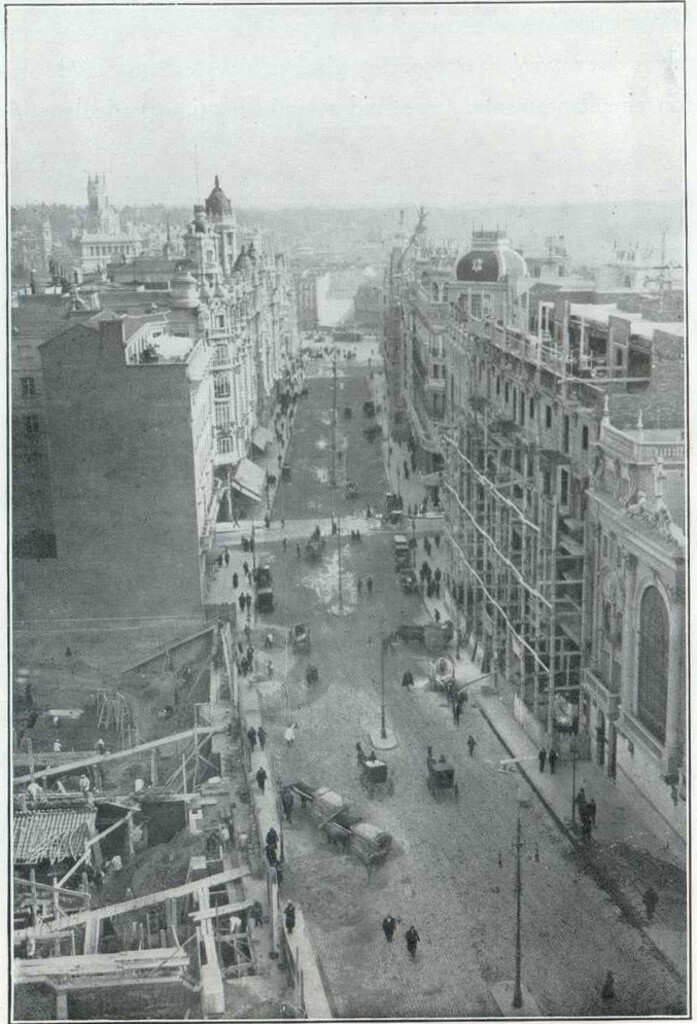 Miniatura de Primer tramo de la Gran Vía visto desde la Red de San Luis