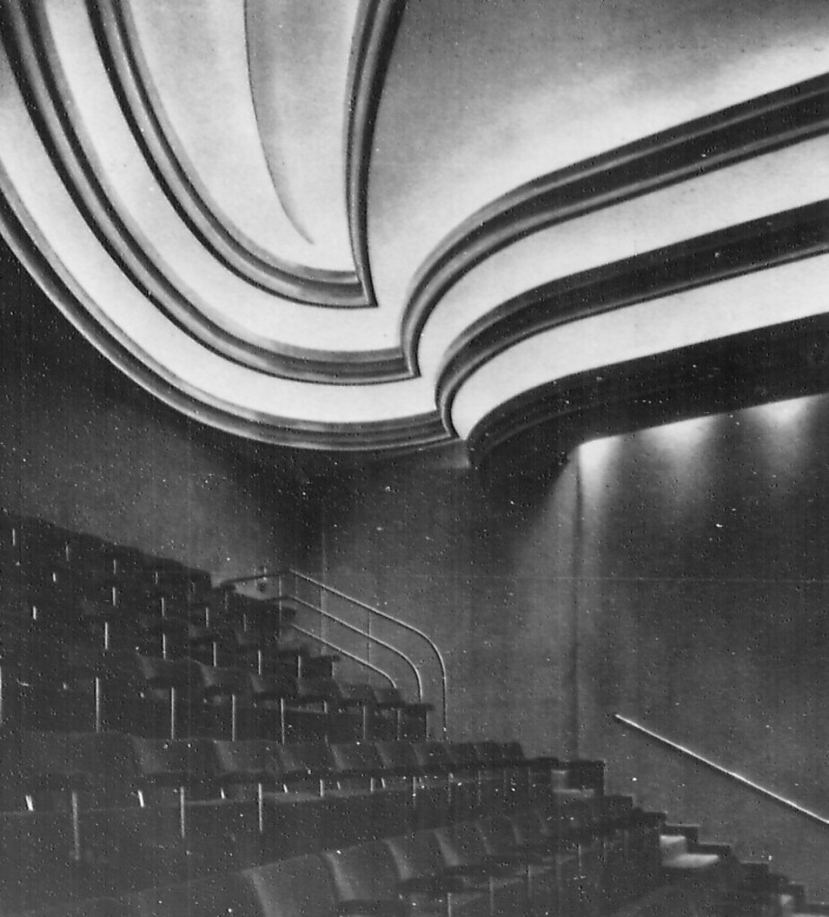 Miniatura de Sistema de luz indirecta del cine Capitol
