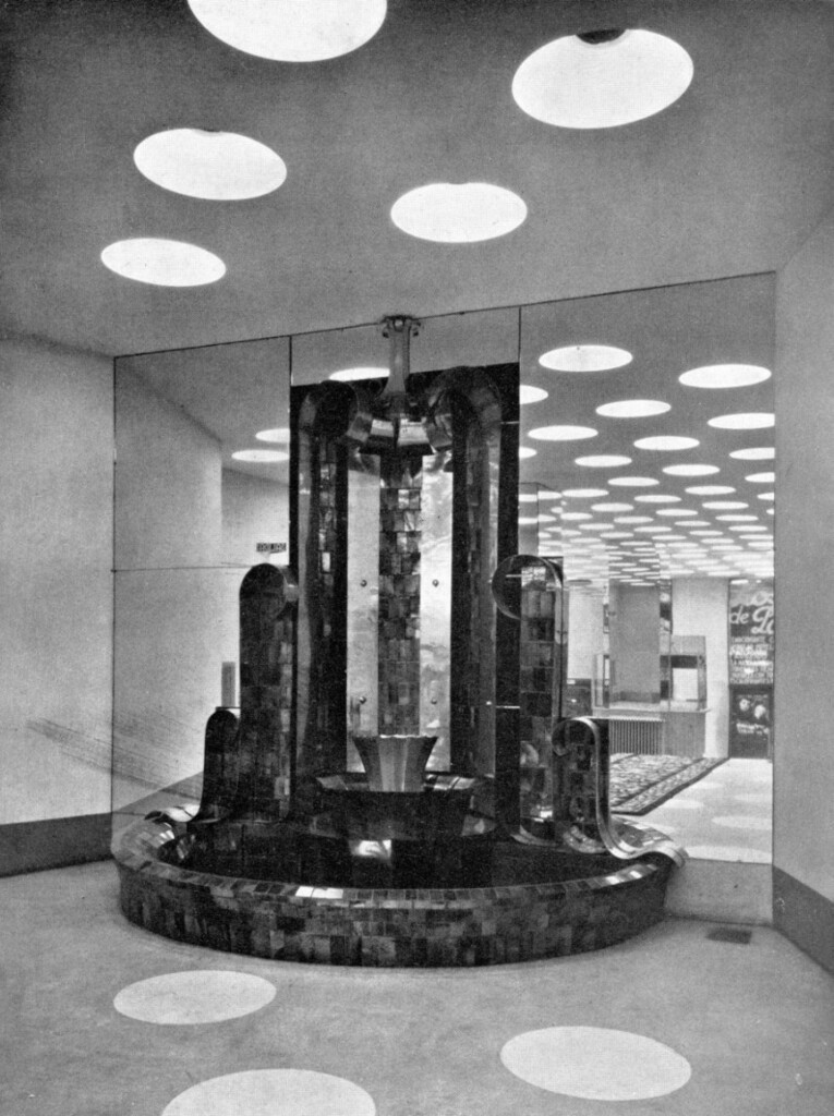 Miniatura de Fuente decorativa en el vestíbulo del cine Madrid-París