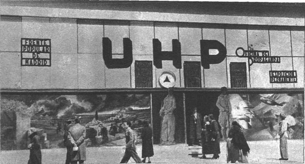 Miniatura de La Oficina de Propaganda del Frente Popular en la Gran Vía (antiguo Viajes Carco)