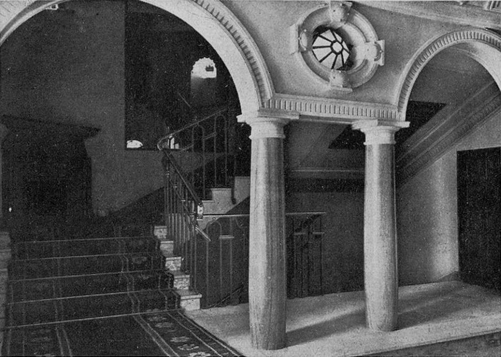 Miniatura de Escalera principal del Palacio de la Asociación de la Prensa de Madrid