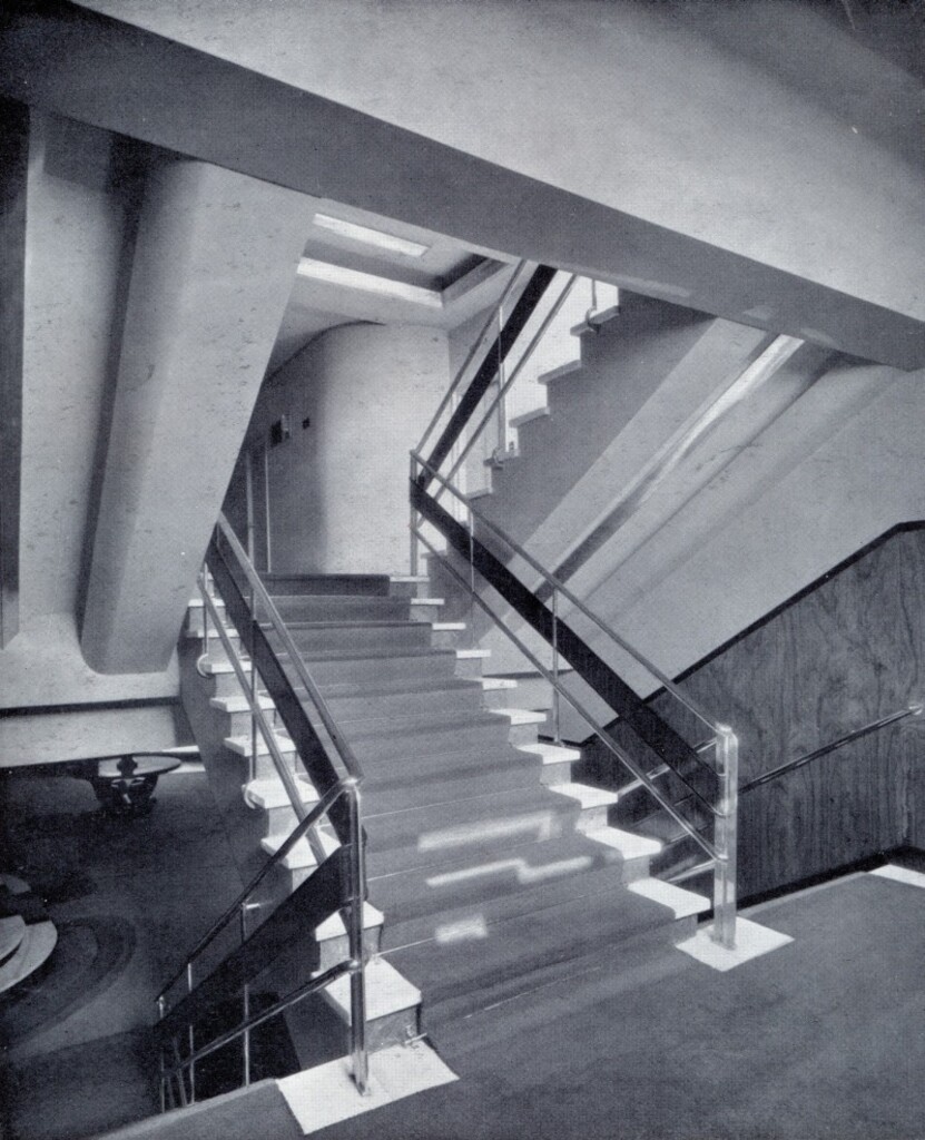 Miniatura de Escalera de la sala de espectáculos Capitol