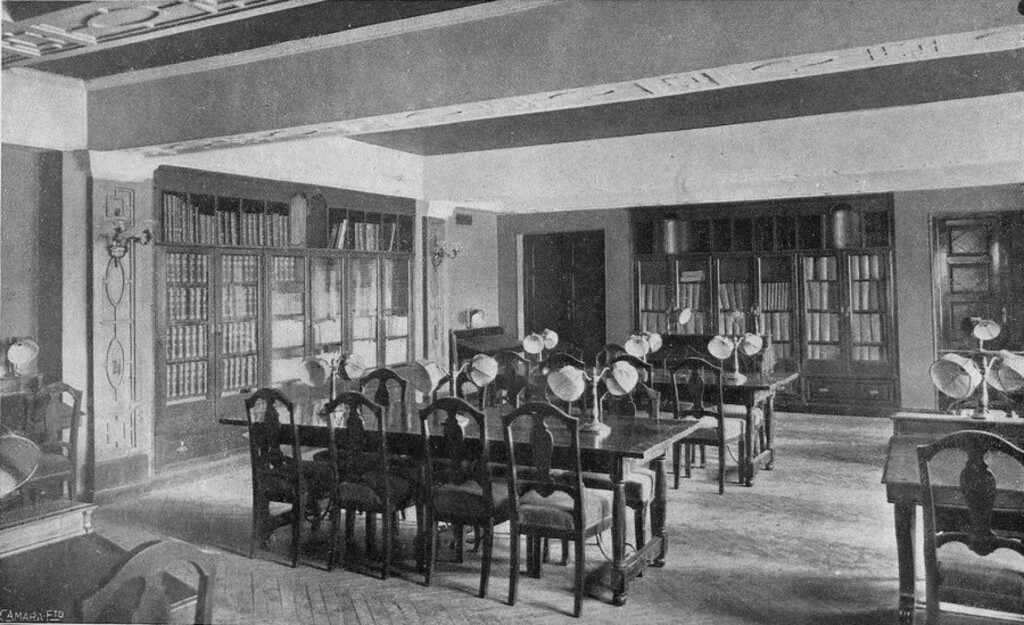 Miniatura de Vista de la biblioteca del Palacio de la Prensa de Madrid
