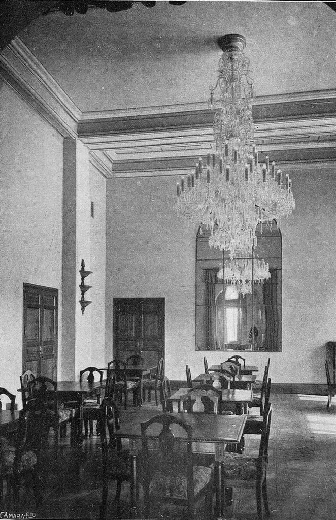 Miniatura de Vista del comedor del Palacio de la Prensa de Madrid