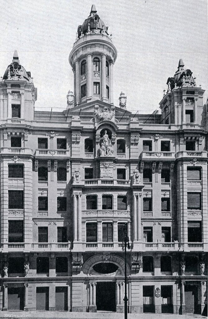 Miniatura de Fachada del edificio de la Sociedad de Seguros La Estrella en Gran Vía 10