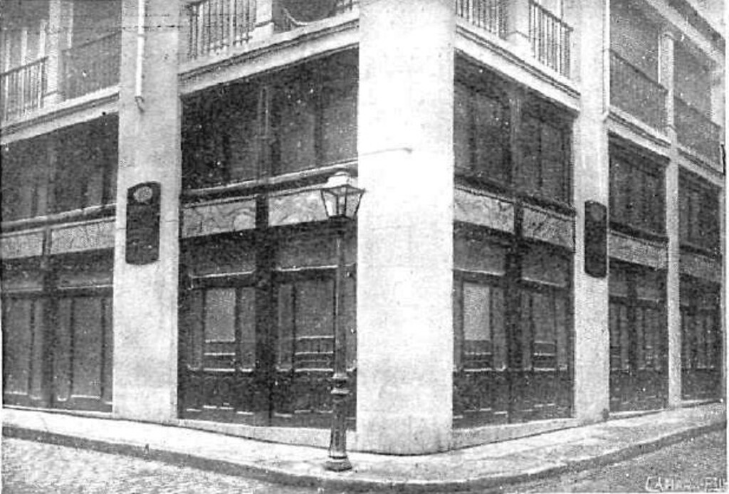 Miniatura de Fachada posterior del concesionario de automóviles Fiat en la Gran Vía