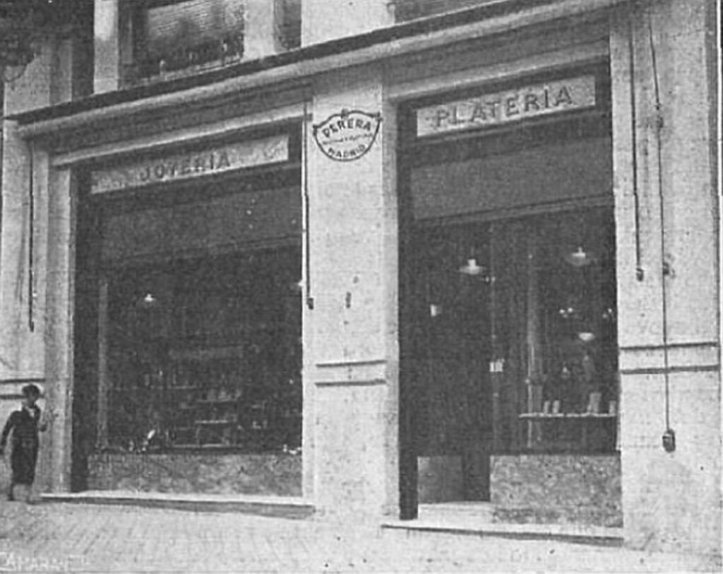 Miniatura de Fachada de la joyería Perera