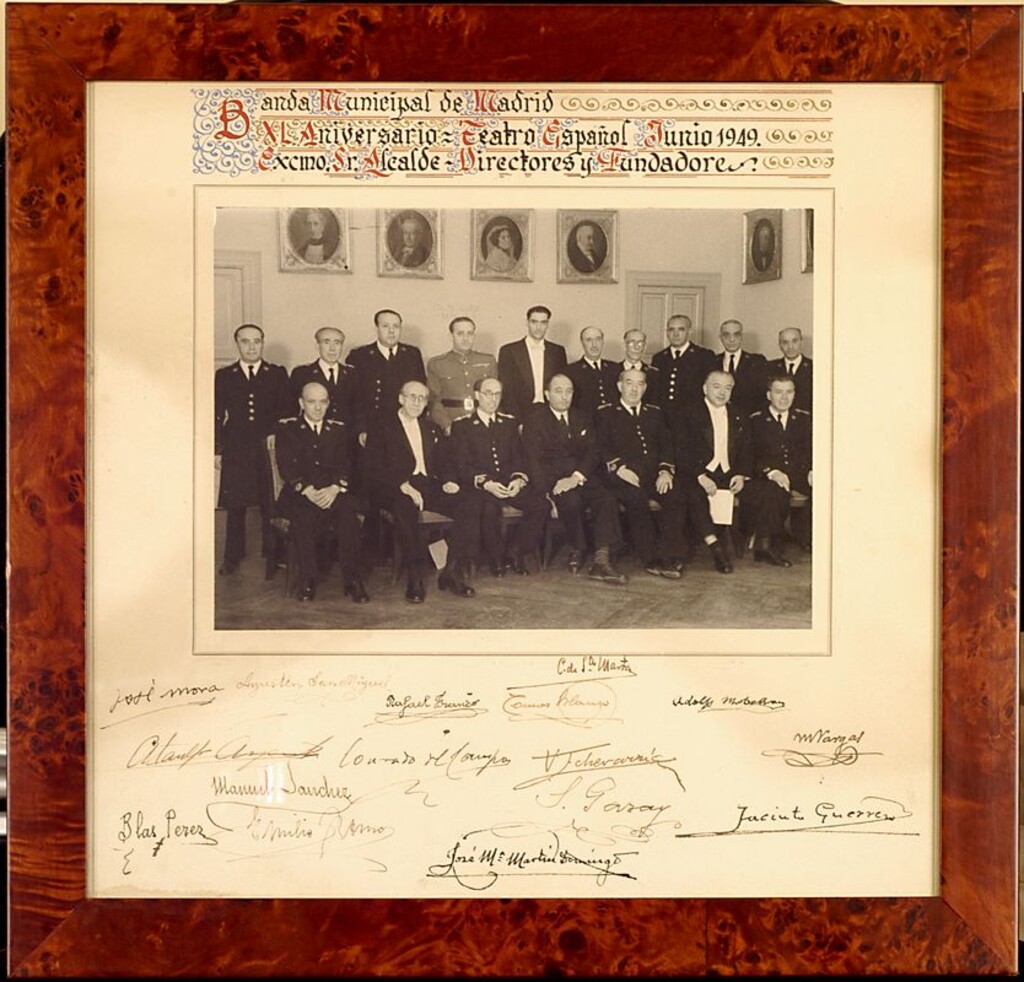 Miniatura de Banda Municipal de Madrid. XL Aniversario. Teatro Español Junio 1949. Excmo. Sr. Alcalde - Directores y Fundadores
