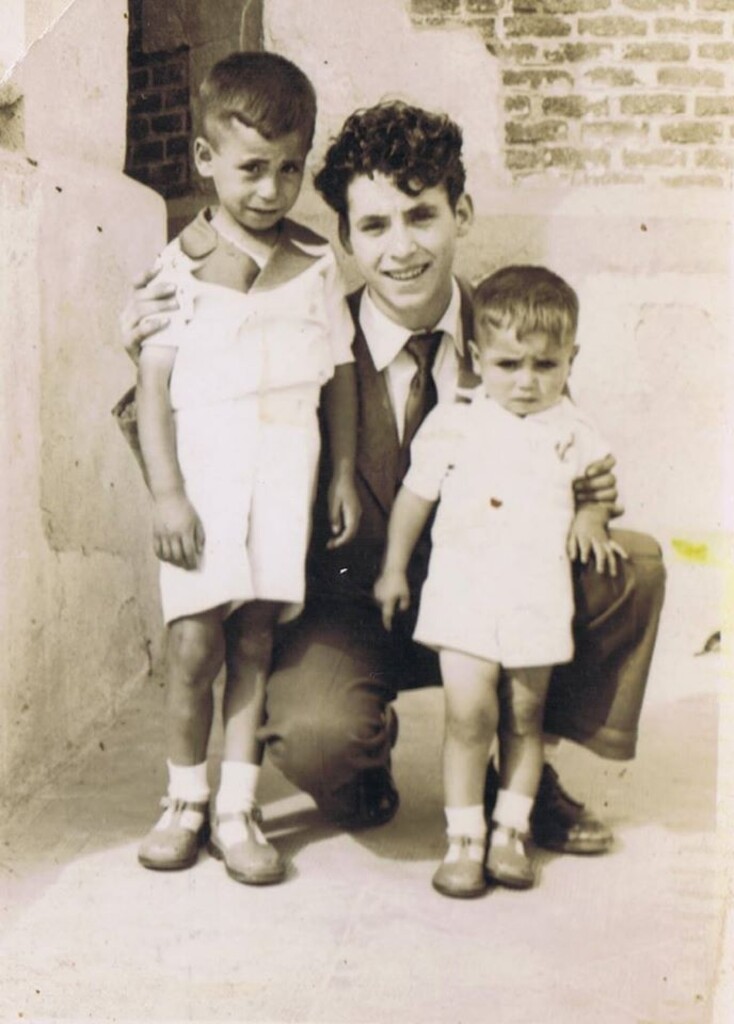 Miniatura de Familia Antón Lorente en el barrio de la Alegría