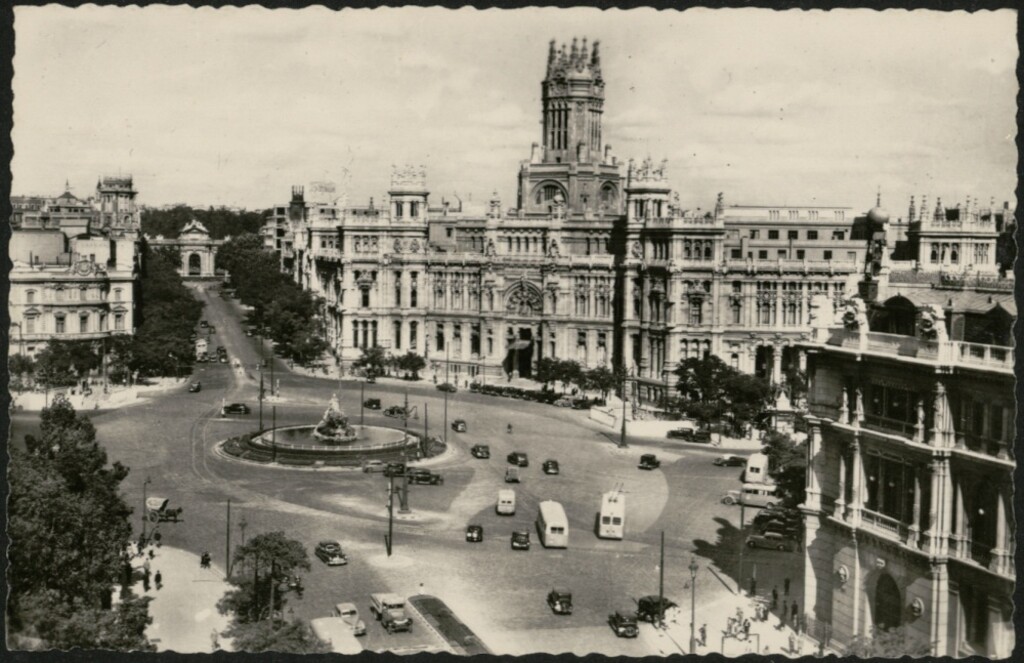Miniatura de Plaza de Cibeles y Palacio de Comunicaciones