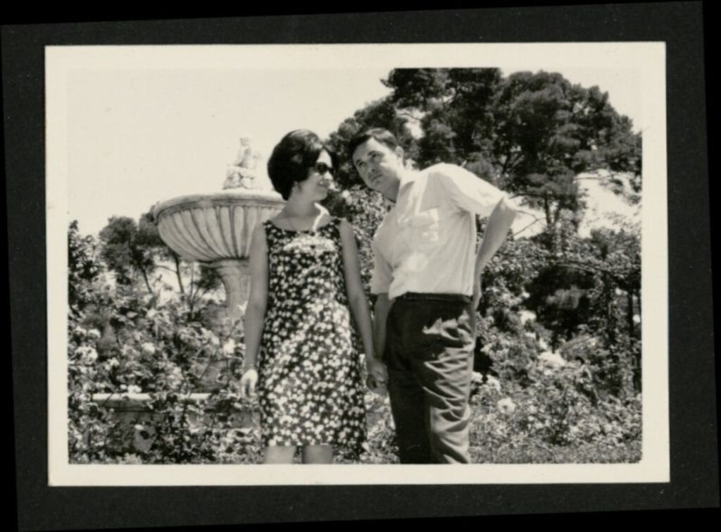Miniatura de Ángeles y su marido en el Parque Eva Duarte de Perón