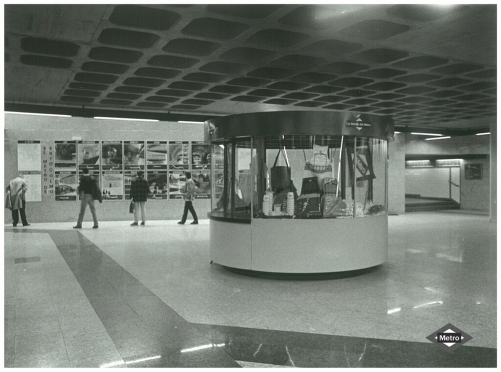 Miniatura de La tienda del metro en la estación de Sol