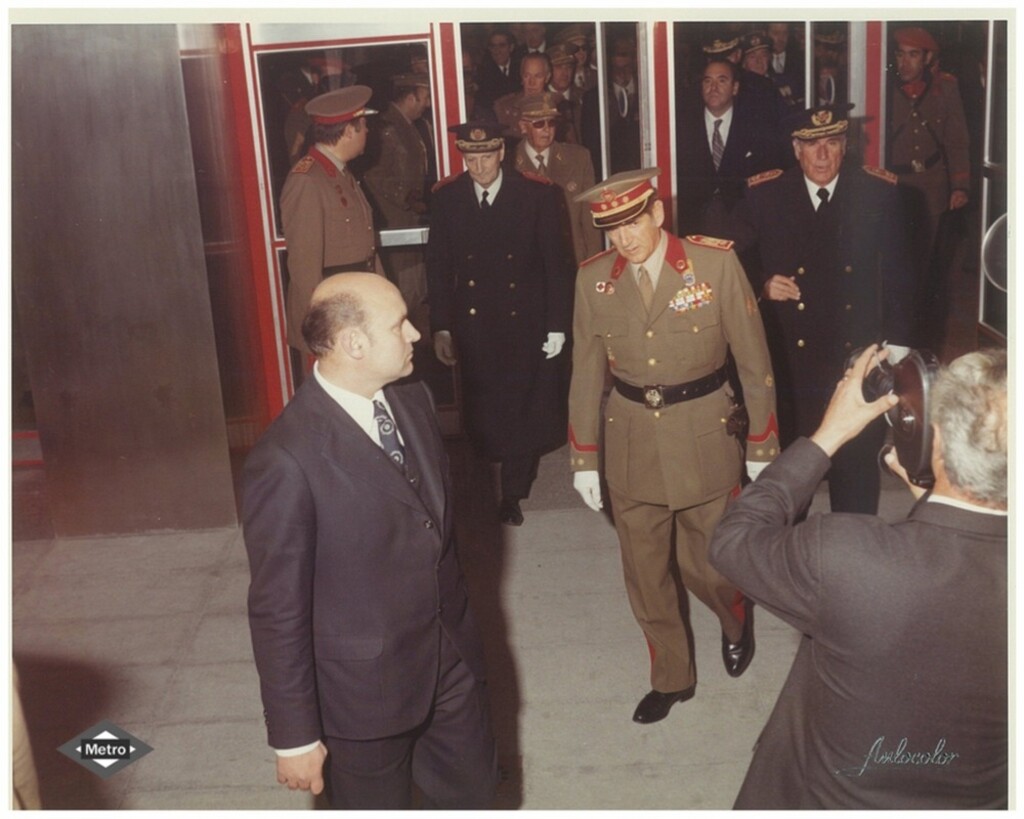 Miniatura de Inauguración del tramo de línea 4 Diego de León-Alfonso XIII