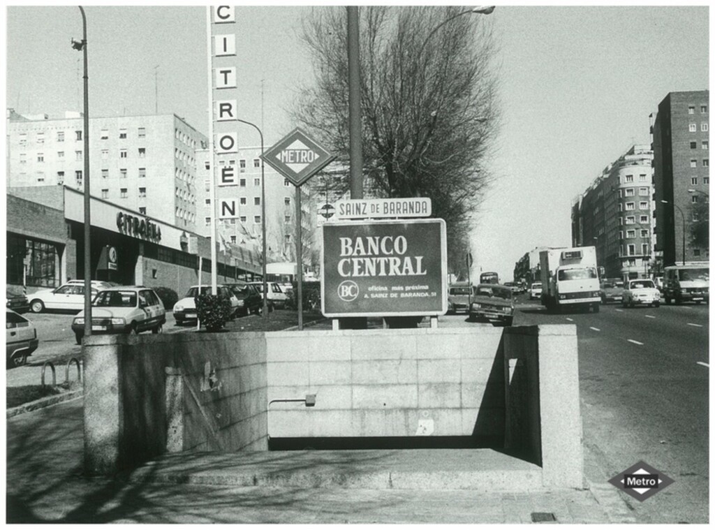 Miniatura de Acceso a la estación de Sainz de Baranda