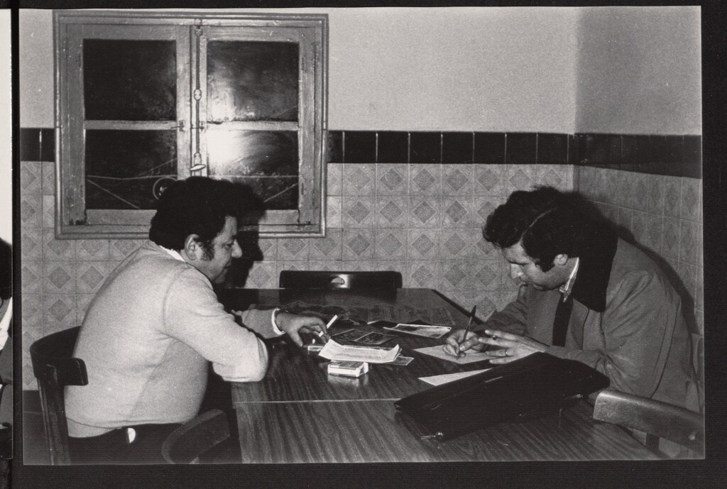 Miniatura de Entrevista al antiguo novillero César Campos, propietario del bar restaurante El Descanso