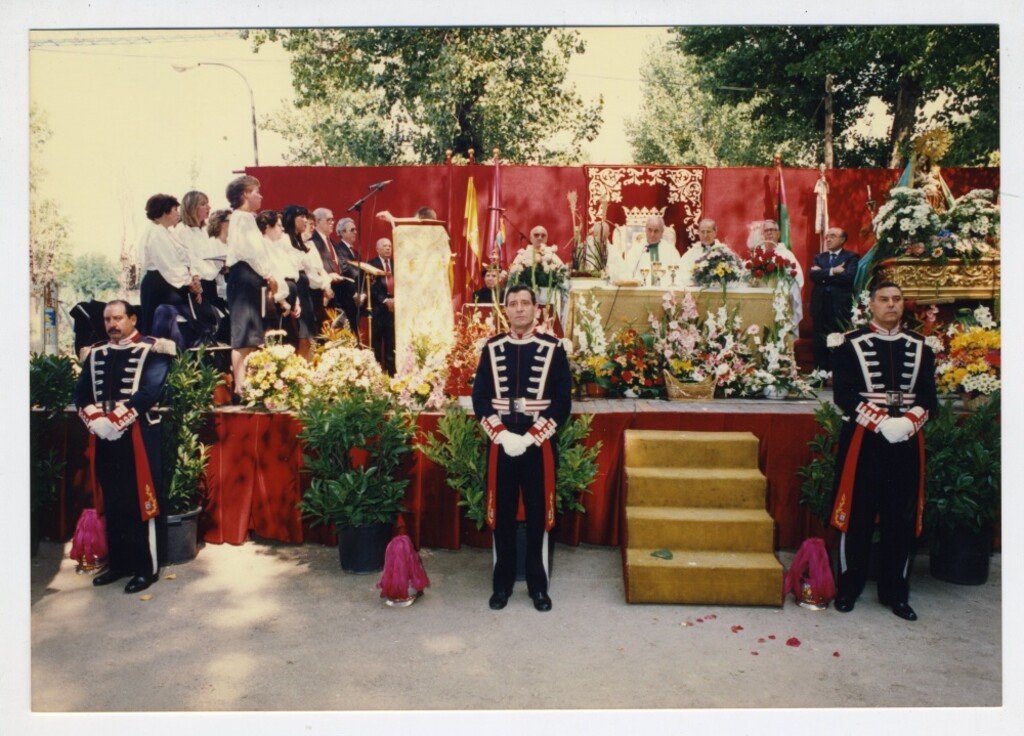 Miniatura de Misa cantada en honor de la Virgen del Puerto