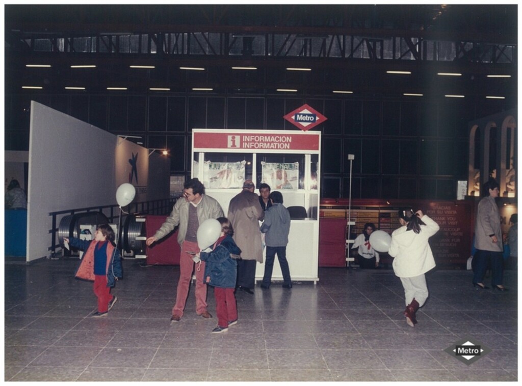 Miniatura de Stand de Metro de Madrid en Juvenalia 1985