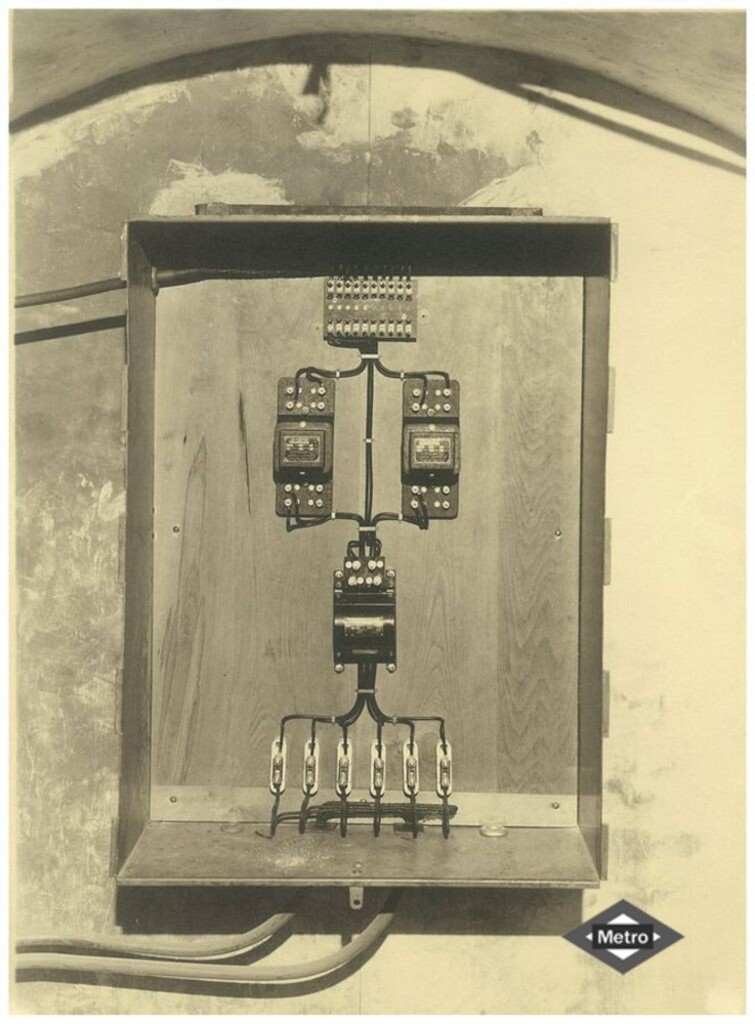 Miniatura de Cuarto de Relés