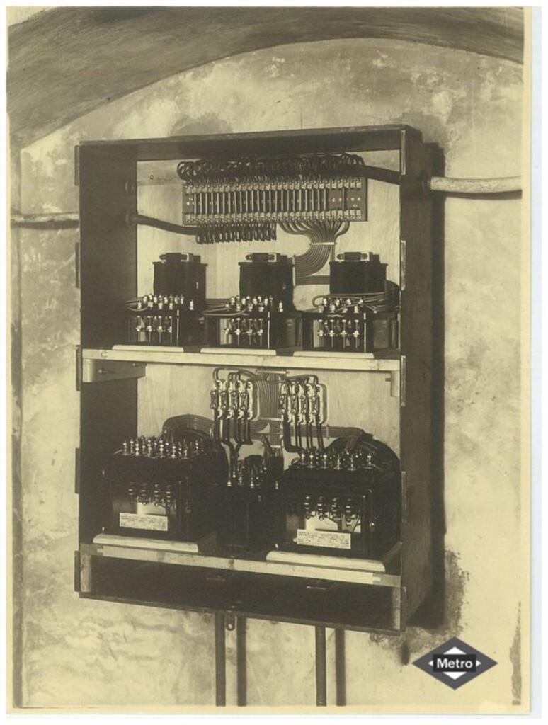 Miniatura de Cuarto de Relés