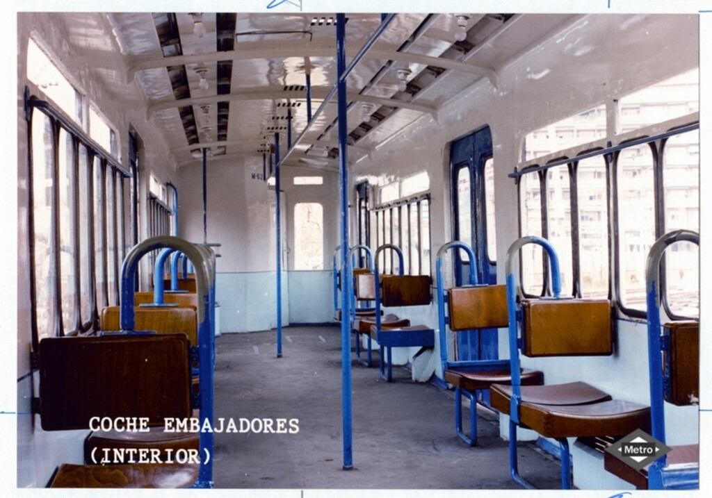 Miniatura de Interior de un coche Embajadores de Metro de Madrid