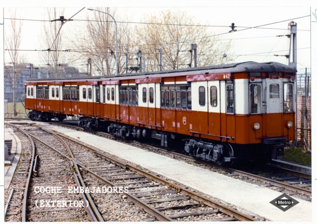 Miniatura de Exterior de un coche Embajadores de Metro de Madrid