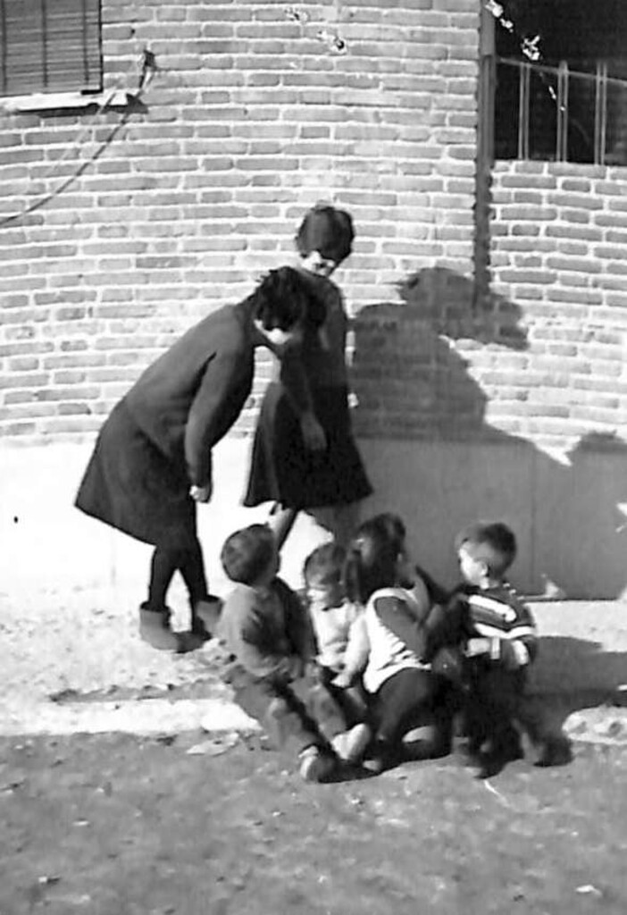 Miniatura de Al cuidado de los niños