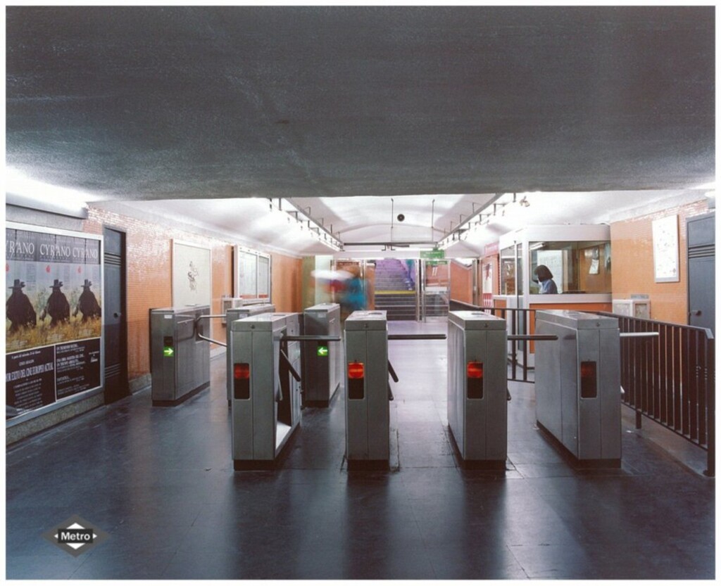 Miniatura de Estación de Ópera