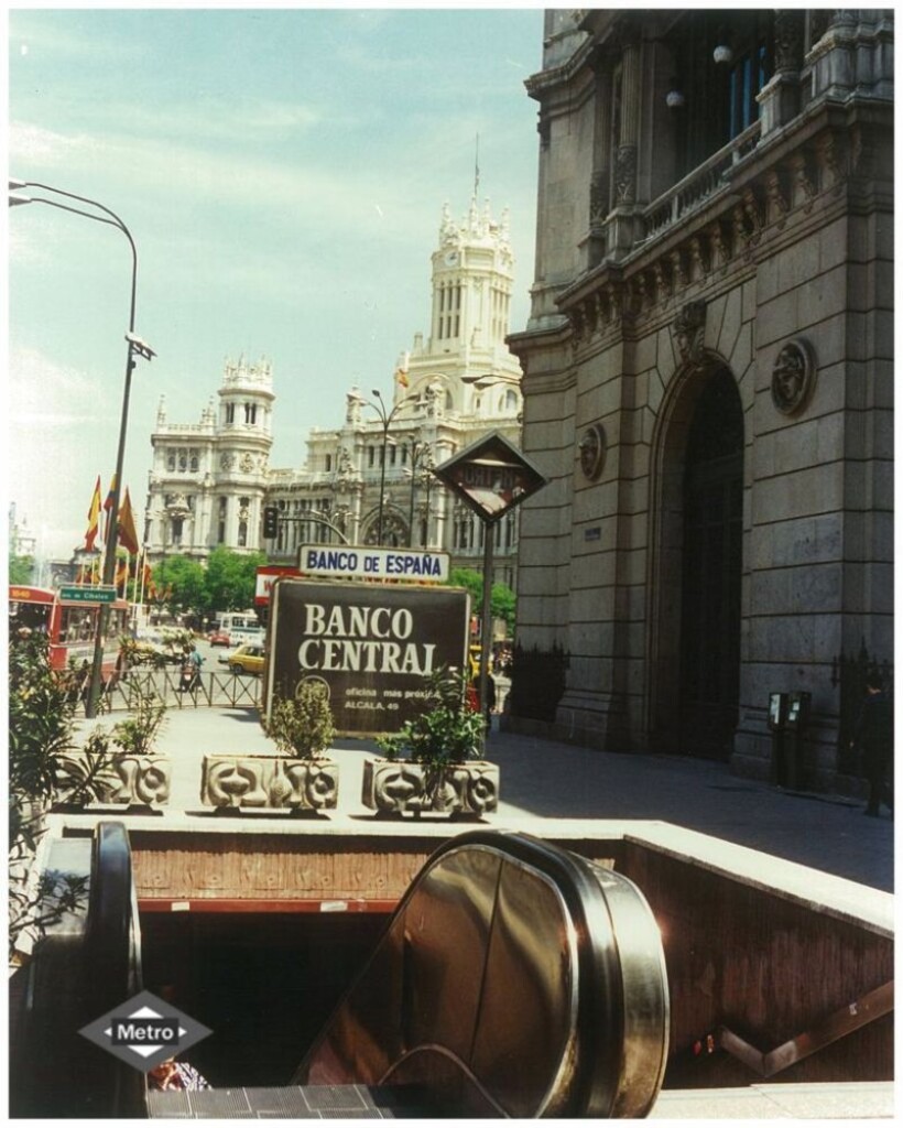 Miniatura de Acceso a la Estación de Banco de España