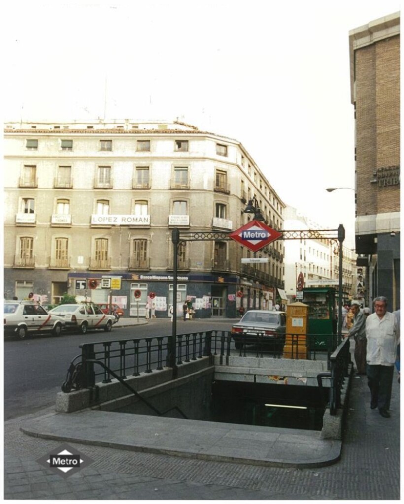 Miniatura de Acceso a la Estación de Tribunal