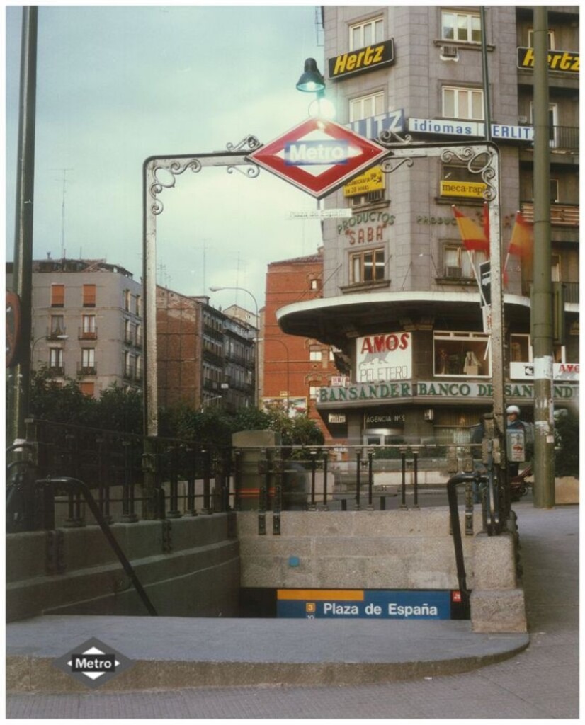 Miniatura de Acceso a la Estación de Plaza de España