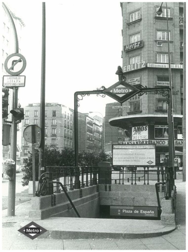 Miniatura de Acceso a la Estación de Plaza de España