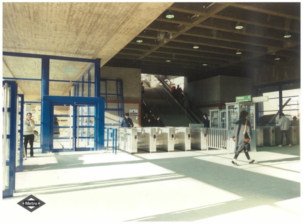 Miniatura de Vestíbulo de la estación de Aluche