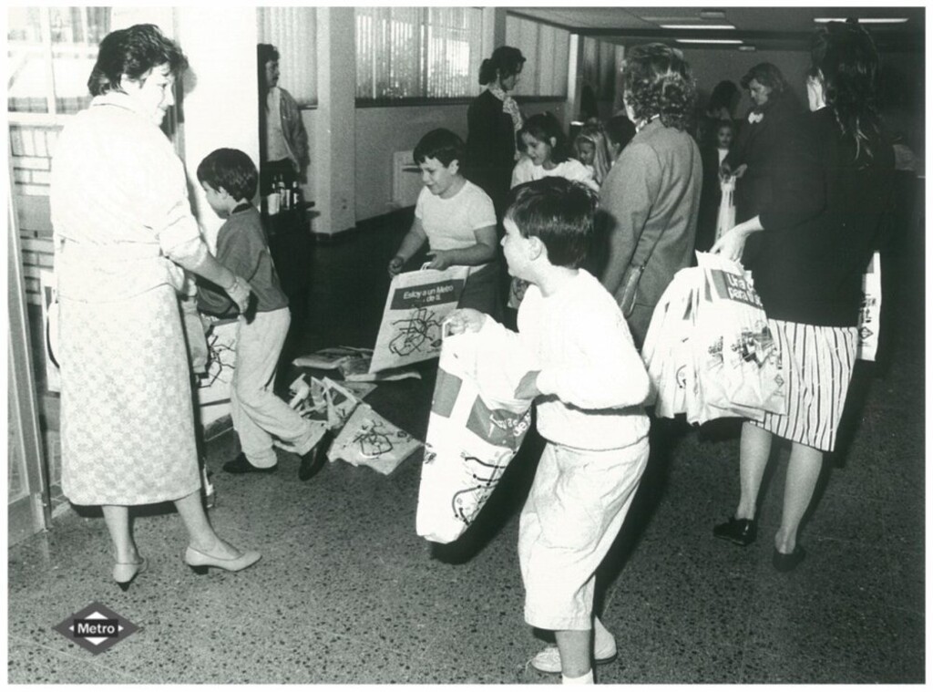 Miniatura de Visita escolar a las instalaciones de Metro
