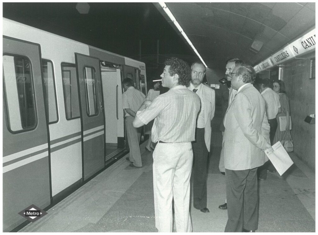 Miniatura de Presentación de los trenes 2000