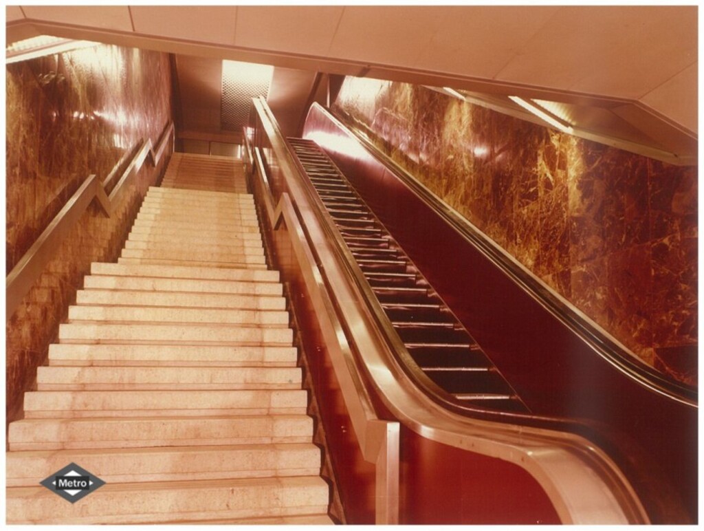Miniatura de Escaleras mecánicas de Metro